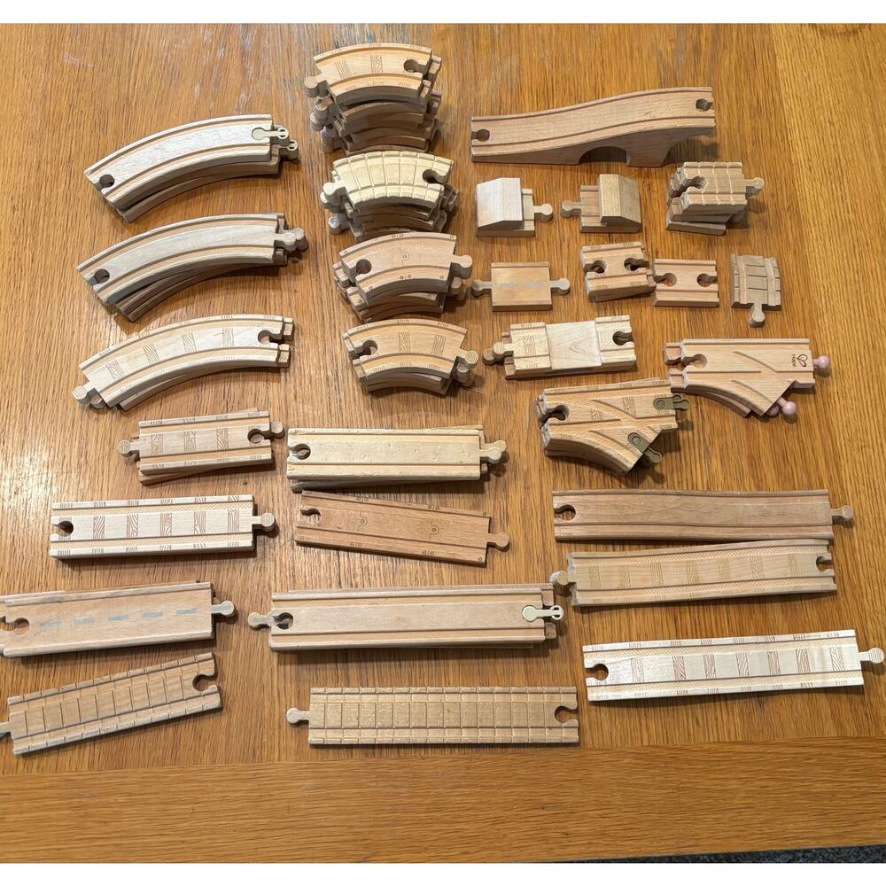 HUGE LOT Thomas the Tank & Friends Wooden Railway Mountain Pass and More!